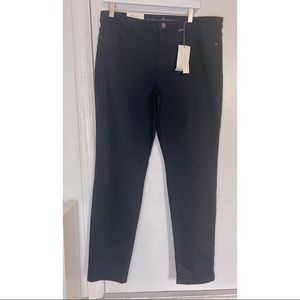 NEW WITH TAGS! Simply Vera Vera Wang (16) skinny mid rise